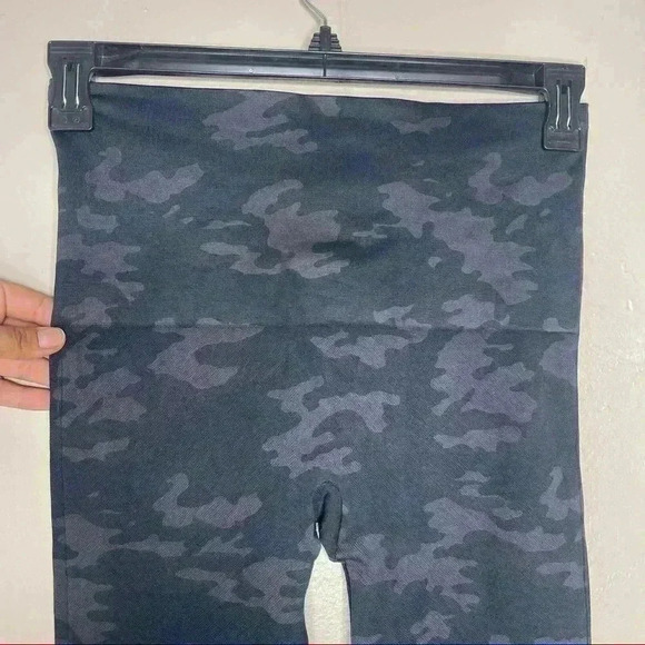 Spanx Look At Me Now Seamless Leggings Sz XL - Picture 5 of 7